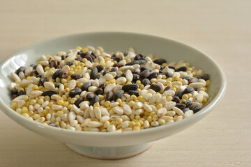雑穀　五穀　黒米　きび　大麦　はと麦　アマランサス