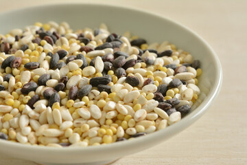 雑穀　五穀　黒米　きび　大麦　はと麦　アマランサス