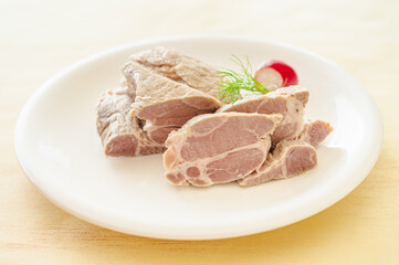 手作り　塩麴に漬けた煮豚