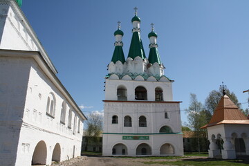 Fototapeta premium Orthodox Church with a belfry in the Holy Trinity Alexander Svirsky Monastery