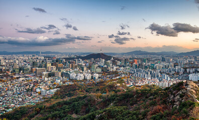 Fototapeta na wymiar View of Seoul city in Autumn South Korea.