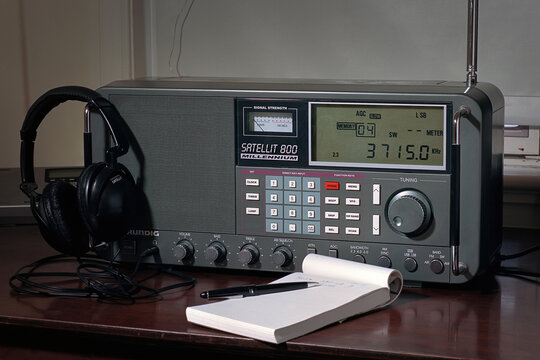 Classic Grundig Satellit 800 shortwave radio, photographed in Ottawa on November 13, 2021.