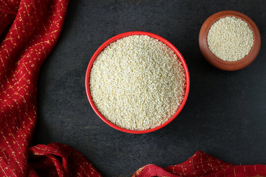 white Sesame seed benne oil seed Indian festival food snack sweet til chikki ladoo Lohri Makar Sankranti Pongal Diwali harvest festival Tamil Nadu winter folk festival Punjab North India. 