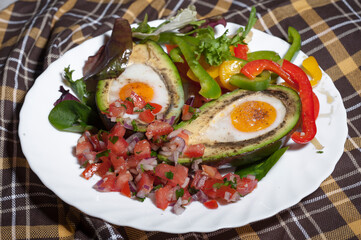avocado, jedzenie, posiłek, pomidor, obiad, zdrowa, jarzyna, lunch, delikatesowy, sałata, smażone, zieleń, swiezy, grilla, przekąska, przepyszny, jajko, papryka, fit, dieta, zdrowie, śniadanie