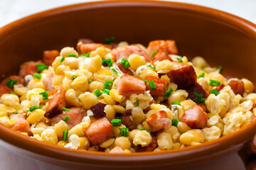 salad of  yellow peas, bacon and parsley
