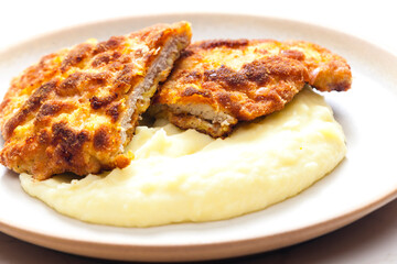 pork schnitzel with mashed potatoes