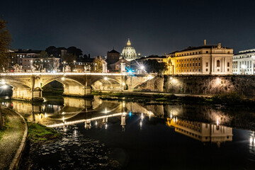 Fototapeta premium ITALY-NIGHT-STARRY-MAGIC-ROME