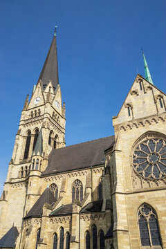 Die katholische Pfarrkirche Heilig Kreuz im Kreuzviertel in Münster, Nordrhein-Westfalen