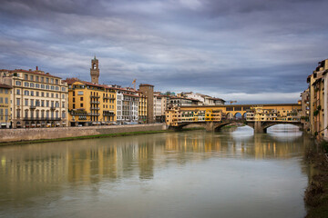 Fototapeta na wymiar View to Vecchio Bridge in Florence, Italy