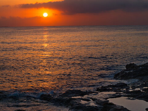 Sonnenaufgang am Meer