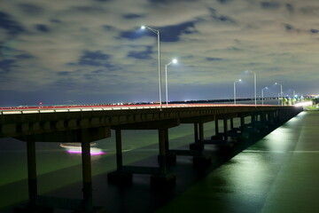Fototapeta premium Florida Tampa bay and bridge: night landscape 