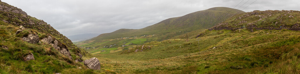 Fototapeta na wymiar Mountain passes, Kerry Ireland
