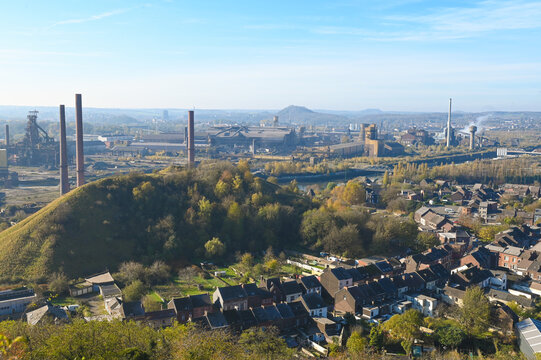 Belgique Wallonie Charleroi Pays Noir vue ville terril Sambre industrie ancienne