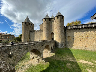 Fototapeta na wymiar carcassonne vue entrée