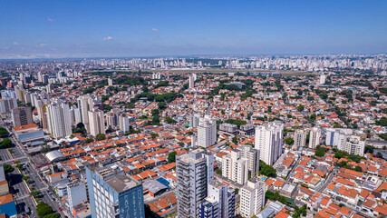 Fototapeta na wymiar aerial view of houses and residential buildings in the Saúde district, São Paulo. Jabaquara Avenue