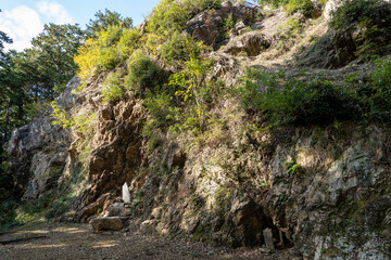 御嶽八幡神社の墓