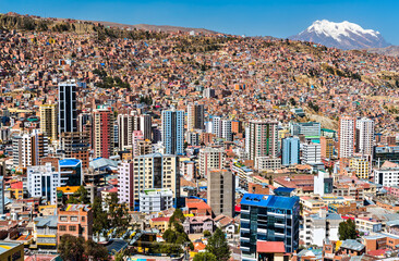 Fototapeta na wymiar Cityscape of La Paz, the capital of Bolivia