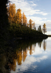Obraz premium Sunny day on dolomites, autumn color and foliage