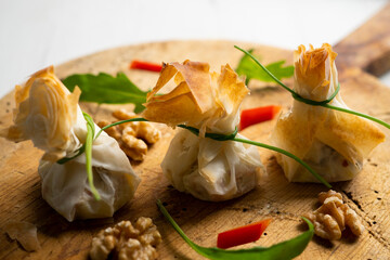 Small bags of brick pasta with chicken and apple