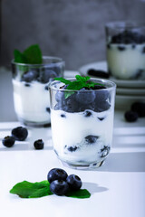 yogurt with blueberries