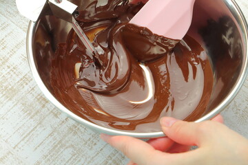 チョコレートのテンパリング