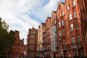 A stroll through the London boroughs of Kensington and Chelsea taken on a sunny Fall day