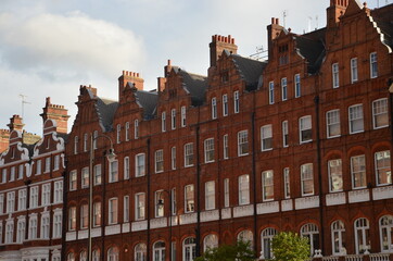 A stroll through the London boroughs of Kensington and Chelsea taken on a sunny Fall day