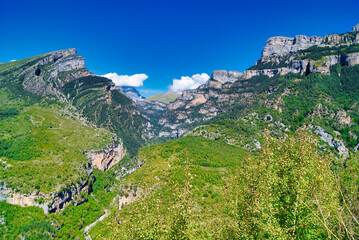 Fototapeta na wymiar Mountains of Ordesa national park at Huesca, Spain
