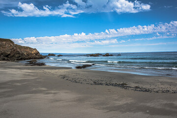 Fototapeta na wymiar Sand beach along Fort Bragg coast, California 