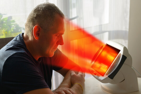 Heling pain with infrared light therapy