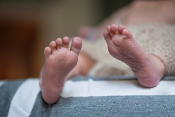 Fototapeta premium Baby Feet Soles Toes Sweet Newborn Tickle Tiny Baby Toe Hands Mom Family Memories Fingers Precious Dad Cosy Cozy Comfortable 