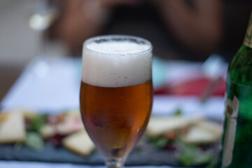 bier um vier
