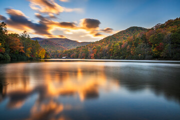 Vogel State Park, Georgia, USA in Autumn - obrazy, fototapety, plakaty