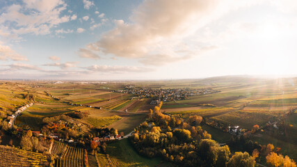 Weinviertel Luftaufnahme in Niederösterreich im Herbst.