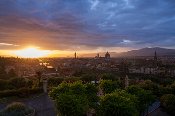 Fototapeta na wymiar Beautiful and romantic city landscape sunset view from Piazzale Michelangelo at Florence, Italy