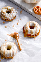 Baked Pumpkin Spice Doughnuts