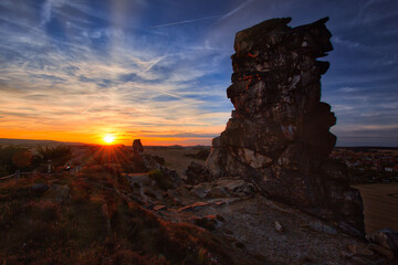 Sonnenuntergang Lichstimmung Teufelsmauer Harz Bodetal