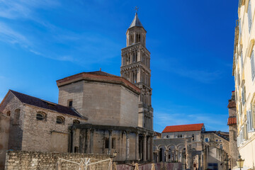Fototapeta na wymiar Cathedral of Saint Domnius with bell tower and the Dioclesian's Palace in the historical center - UNESCO World Heritage site, Split, Croatia