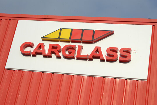 Enseigne de l'entreprise Carglass &agrave; Vannes en Bretagne