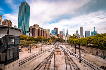 Naklejka premium View of the skyline of Chicago, IL, United States of America, seen from a pedestrian bridge located at Grant Bark Park