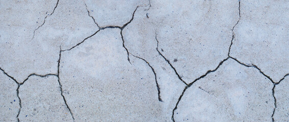 cracked concrete wall