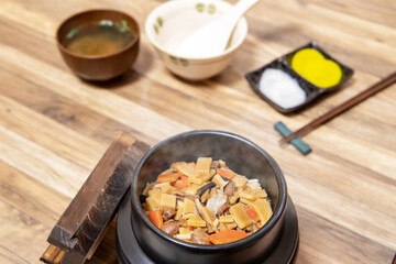 釜飯の炊き立て