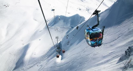 Photo sur Plexiglas Gondoles télécabine Station de ski en Savoie la plagne - paradiski