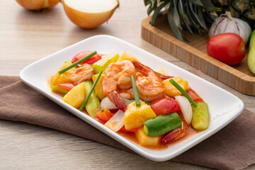 Stir fried Sweet and sour sauce with Vegetable and shrimp