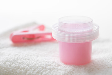 洗濯用の柔軟剤とタオル　洗たくのイメージ素材