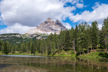 Fototapeta na wymiar Majestic landscape of Antorno lake with famous Dolomites mountain peak of Tre Cime di Lavaredo in background in Eastern Dolomites, Italy Europe.