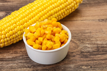 Sweet yellow corn in the bowl