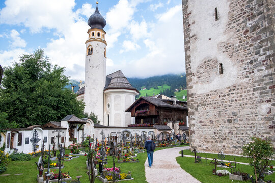 Collegiata di San Candido, Stiftskirche Innichen, San Candido, Innichen, Val Pusteria, Bolzano, Trentino Alto Adige, Italia