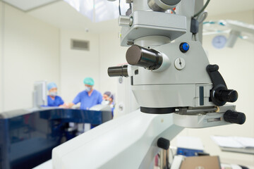 Klinika, chirurgia, medycyna estetyczna, okulistyka, laserowa korekcja wzroku. - obrazy, fototapety, plakaty