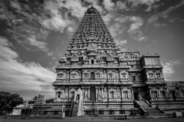 Tanjore Big Temple or Brihadeshwara Temple was built by King Raja Raja Cholan in Thanjavur, Tamil Nadu. It is the very oldest & tallest temple in India. This temple listed in UNESCO's Heritage Sites